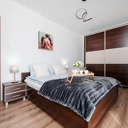Rewolucji - 50m2, Working Desk, Balcony *