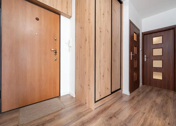 Appartamento Rewolucji - 52m2, Parking - By Rentujemy Łódź