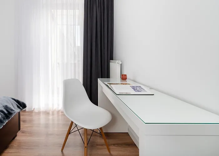 Rewolucji - 52m2, Parking - By Rentujemy *